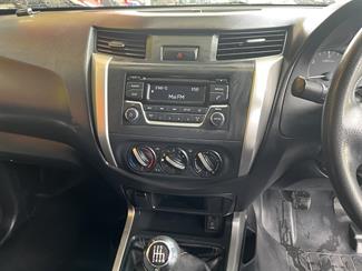 2018 Nissan Navara - Thumbnail