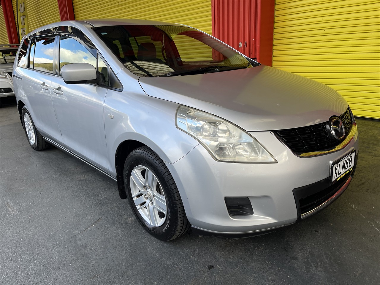 2006 Mazda MPV