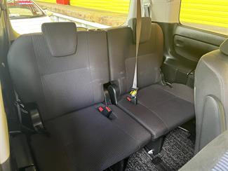 2015 Toyota Noah - Thumbnail