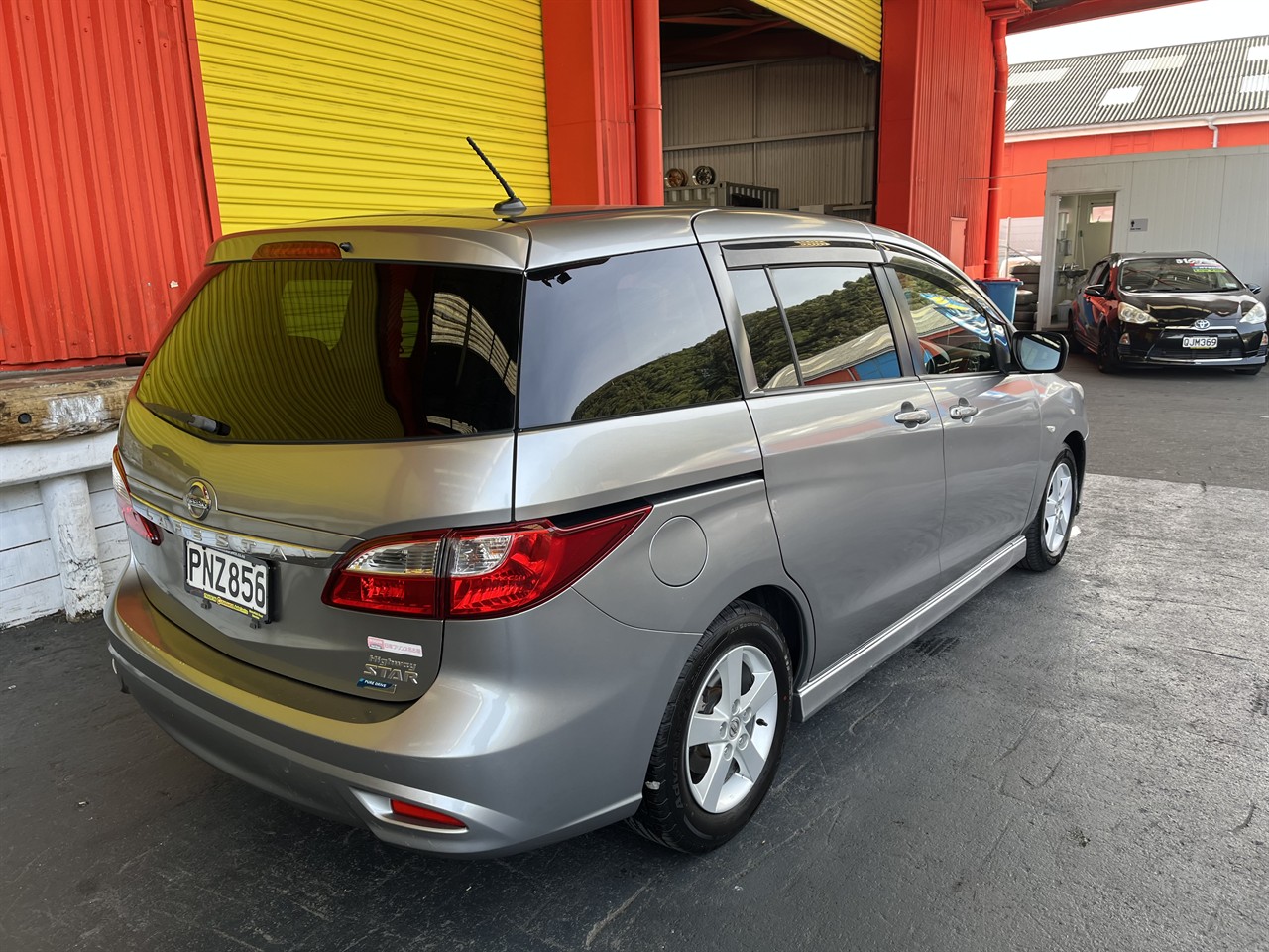 2012 Nissan Lafesta