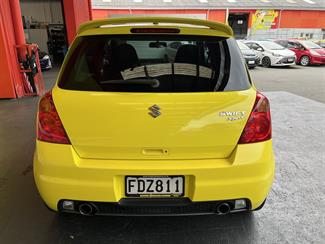 2006 Suzuki Swift - Thumbnail