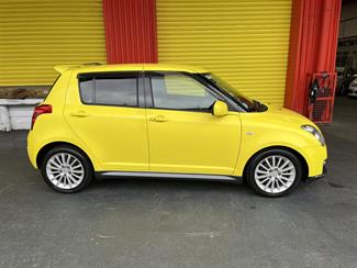 2006 Suzuki Swift - Thumbnail