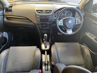 2014 Suzuki Swift - Thumbnail
