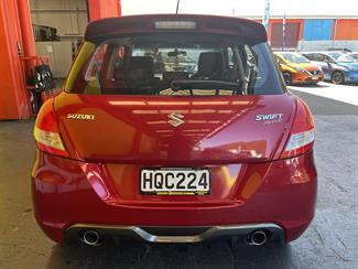 2014 Suzuki Swift - Thumbnail