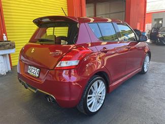 2014 Suzuki Swift - Thumbnail