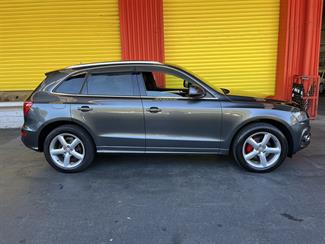 2012 Audi Q5 - Thumbnail