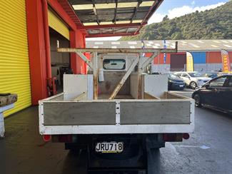 1998 Isuzu N Series 100P - Thumbnail