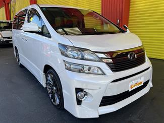 2012 Toyota Vellfire - Thumbnail