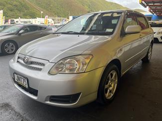 2004 Toyota Corolla - Thumbnail