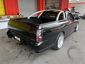 2005 Holden Commodore - Thumbnail