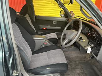 1993 Toyota Hilux - Thumbnail