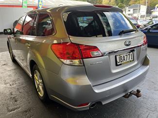 2011 Subaru Legacy - Thumbnail