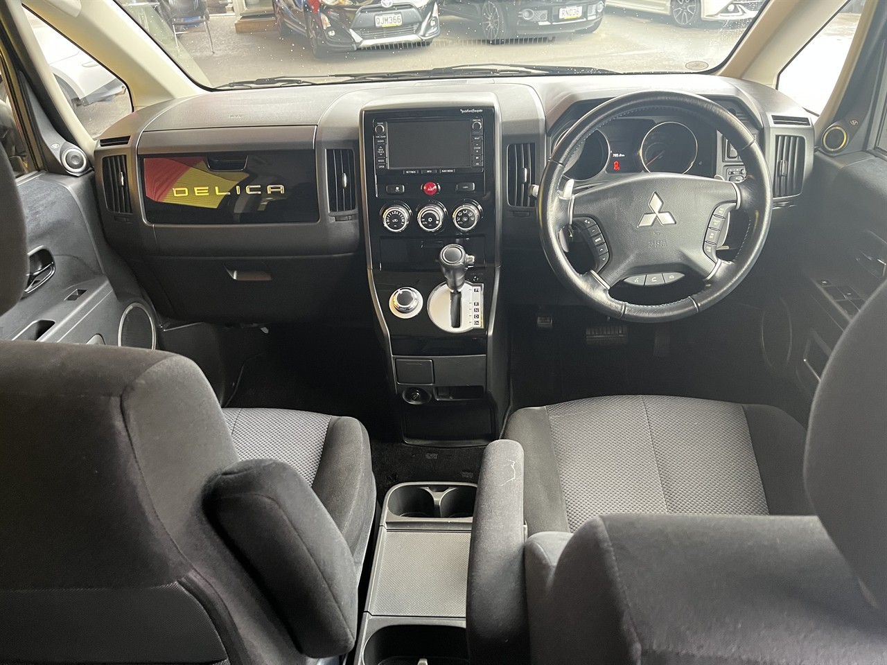 2014 Mitsubishi DELICA