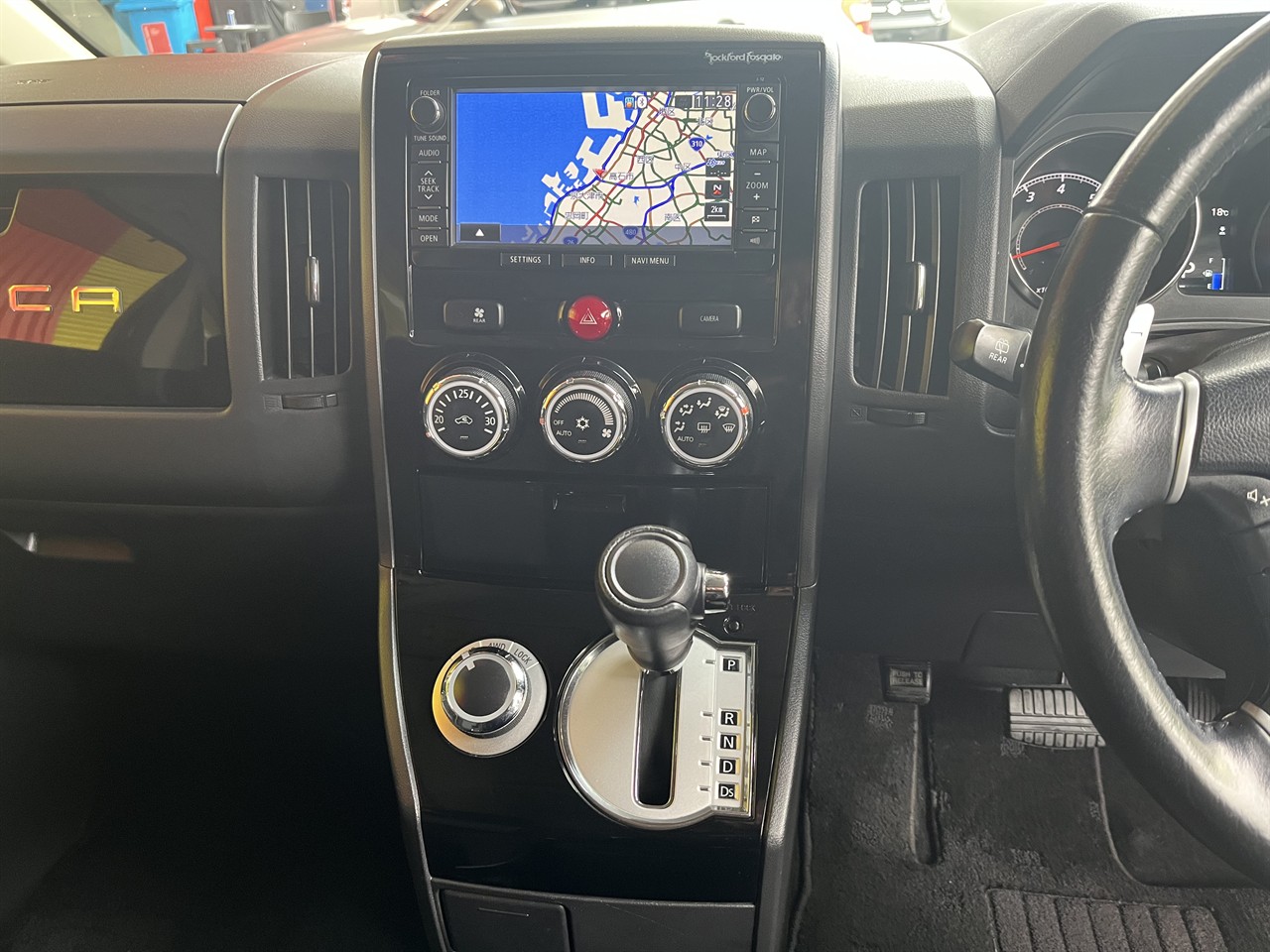 2014 Mitsubishi DELICA