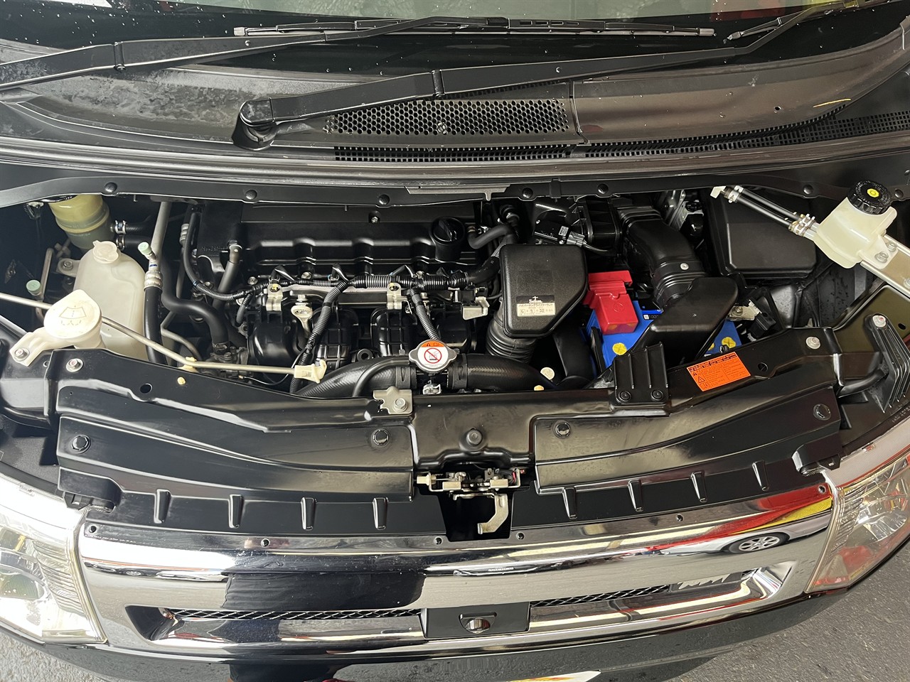 2014 Mitsubishi DELICA