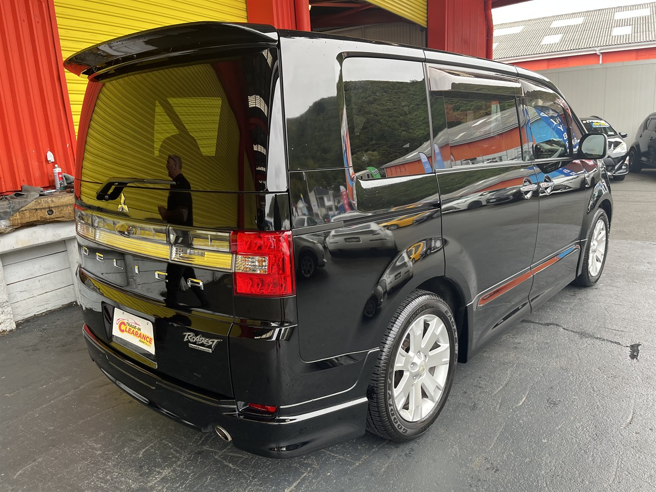 2014 Mitsubishi DELICA