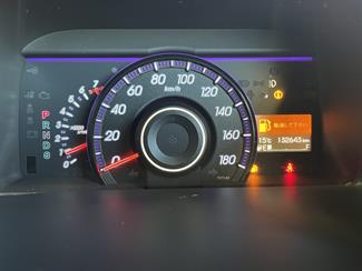 2012 Honda Stepwgn - Thumbnail