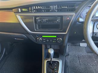 2012 Toyota AURIS - Thumbnail