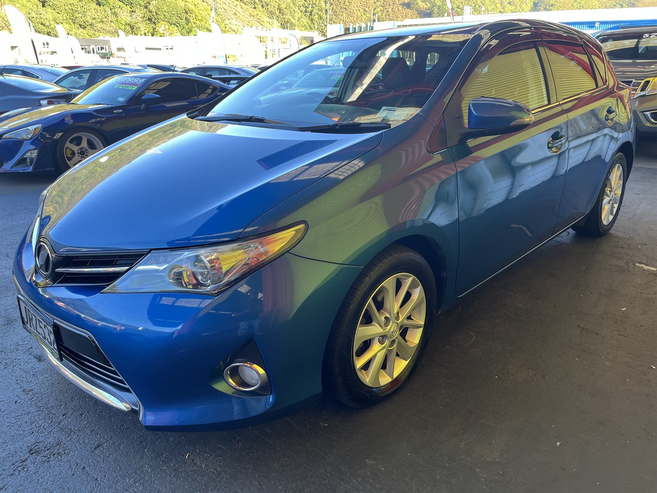 2012 Toyota AURIS