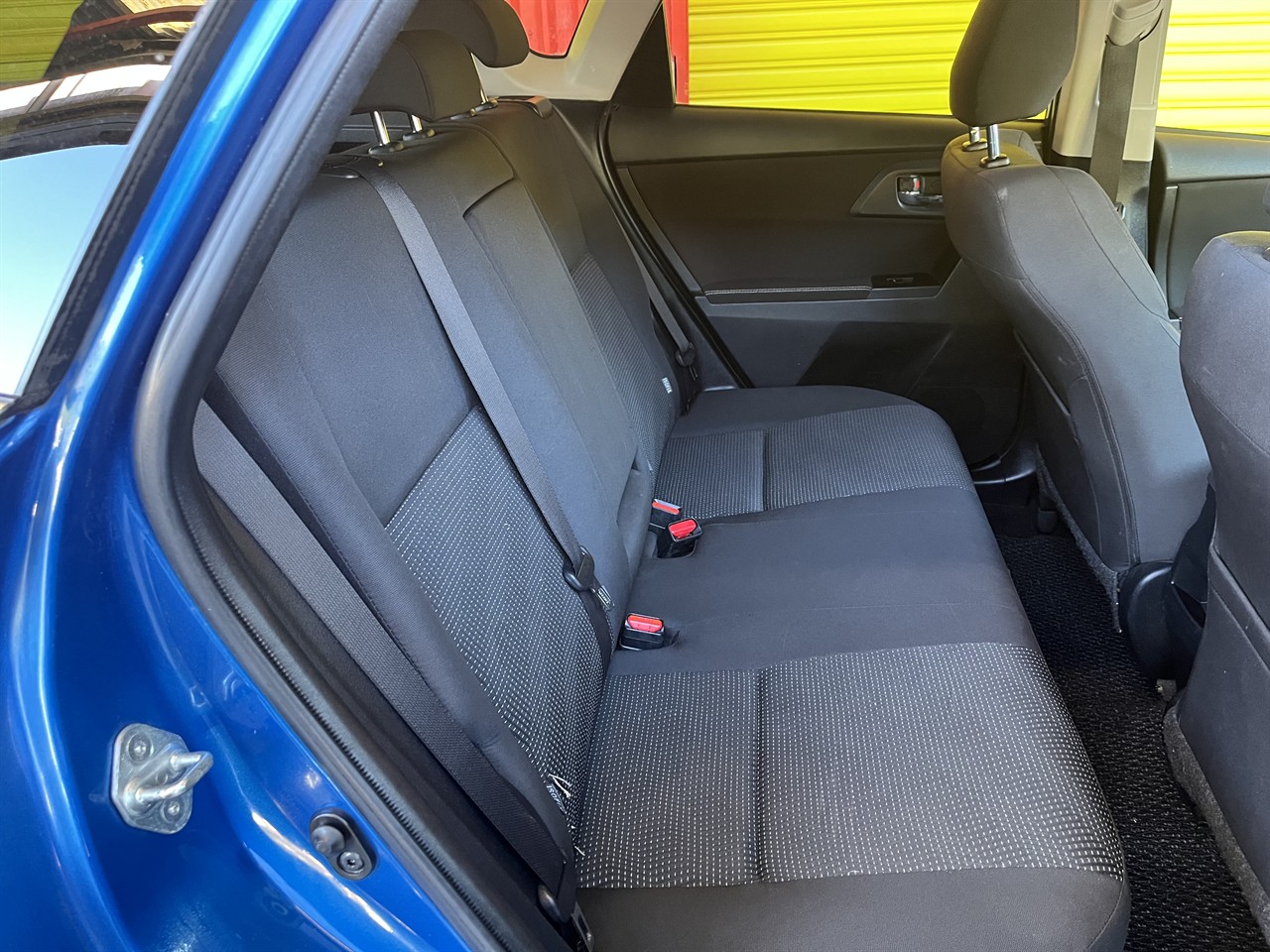2012 Toyota AURIS