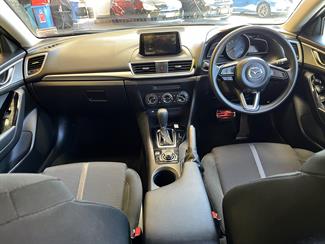 2016 Mazda Axela - Thumbnail