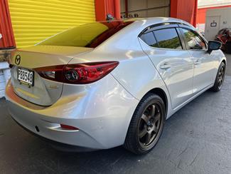 2016 Mazda Axela - Thumbnail