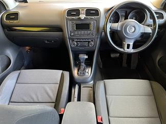 2009 Volkswagen Golf - Thumbnail