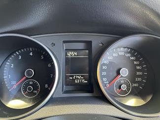 2009 Volkswagen Golf - Thumbnail