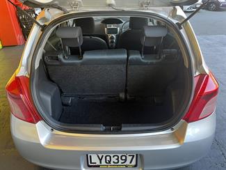 2007 Toyota Vitz - Thumbnail