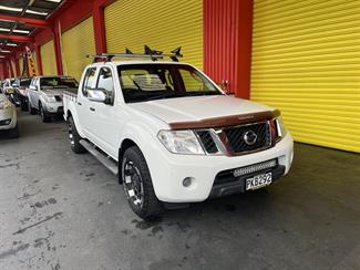 2010 Nissan Navara - Thumbnail