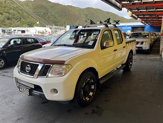 2010 Nissan Navara - Thumbnail
