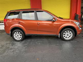 2018 Mahindra Xuv - Thumbnail