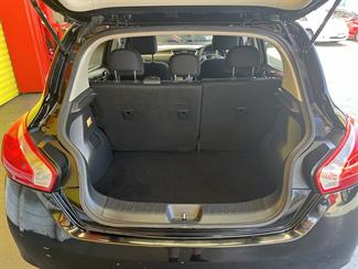 2014 Nissan Pulsar - Thumbnail