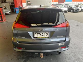 2003 Toyota Caldina - Thumbnail