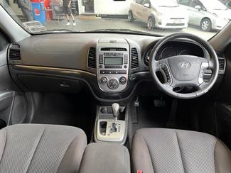 2012 Hyundai Santa Fe - Thumbnail