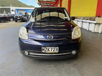 2006 Mazda Verisa - Thumbnail