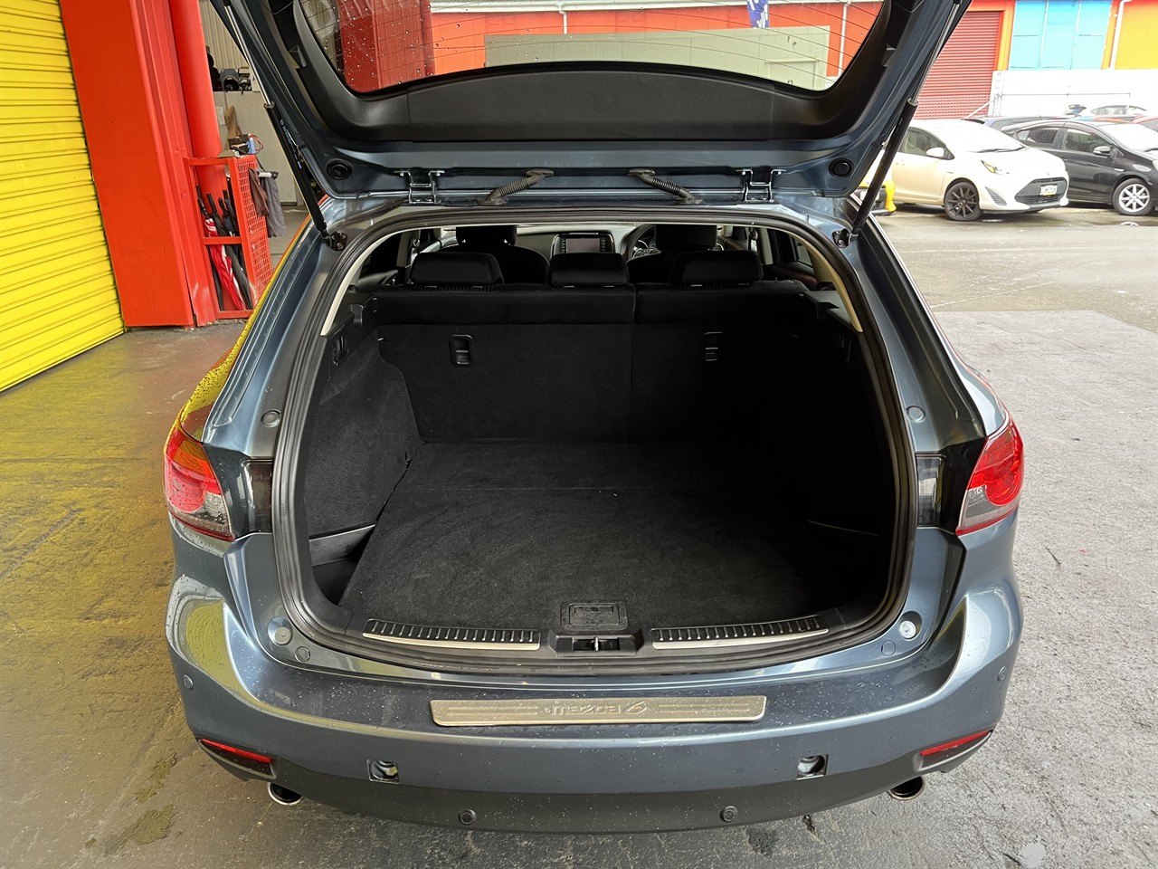 2013 Mazda Atenza