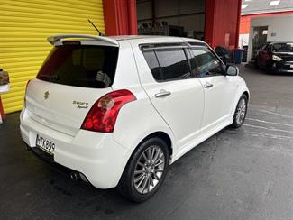 2006 Suzuki Swift - Thumbnail