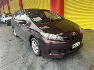 2010 Toyota Wish - Thumbnail