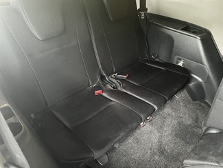 2010 Toyota Wish - Thumbnail