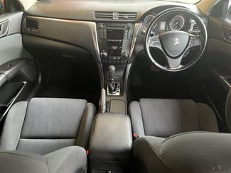 2010 Suzuki Kizashi - Thumbnail