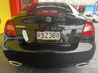 2010 Suzuki Kizashi - Thumbnail