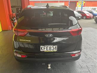 2016 Kia Sportage - Thumbnail