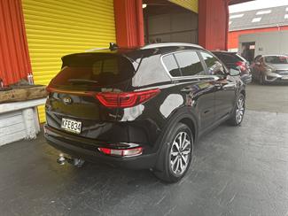 2016 Kia Sportage - Thumbnail