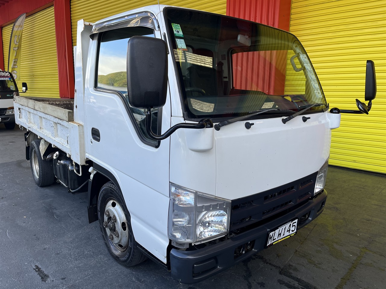 2007 Isuzu Elf