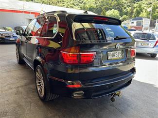 2011 BMW X5 - Thumbnail