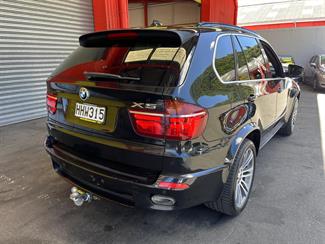 2011 BMW X5 - Thumbnail