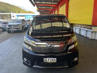 2013 Toyota Vellfire - Thumbnail