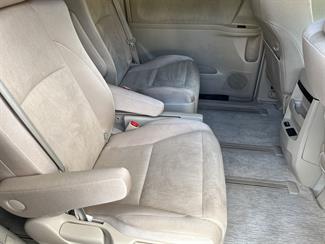 2013 Toyota Vellfire - Thumbnail