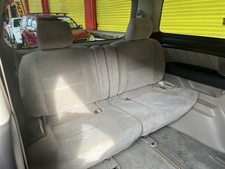 2005 Toyota Alphard - Thumbnail